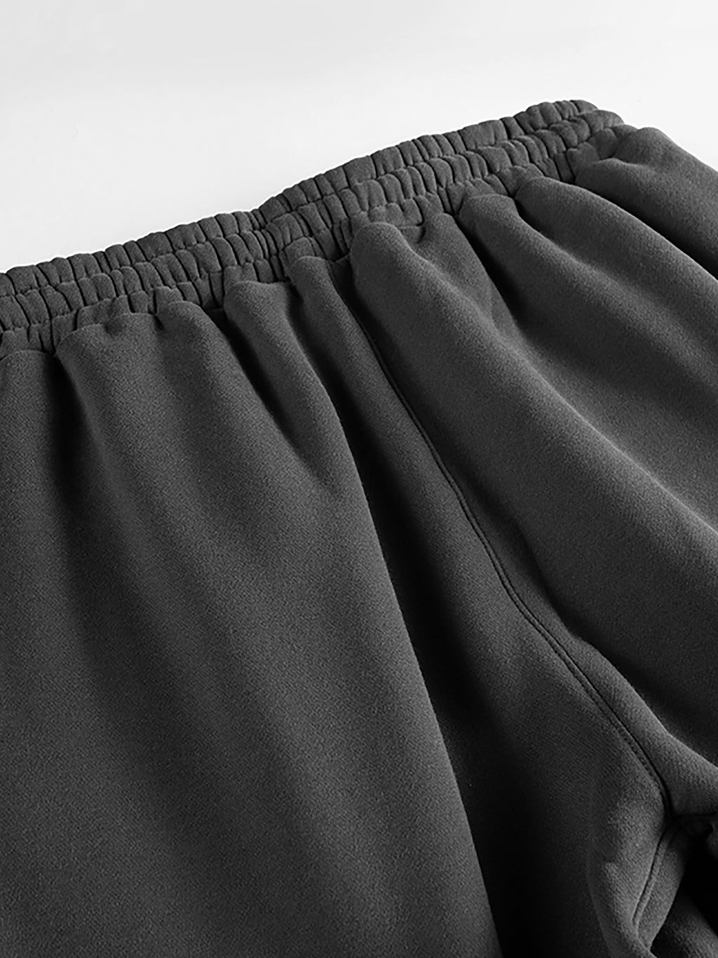 V List Joggers