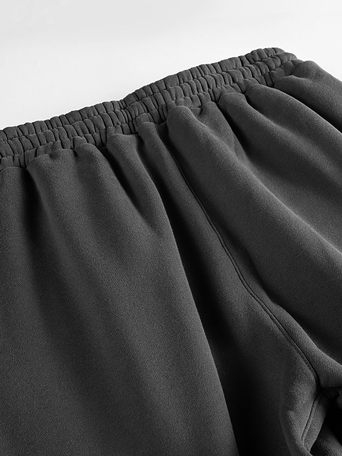V List Joggers