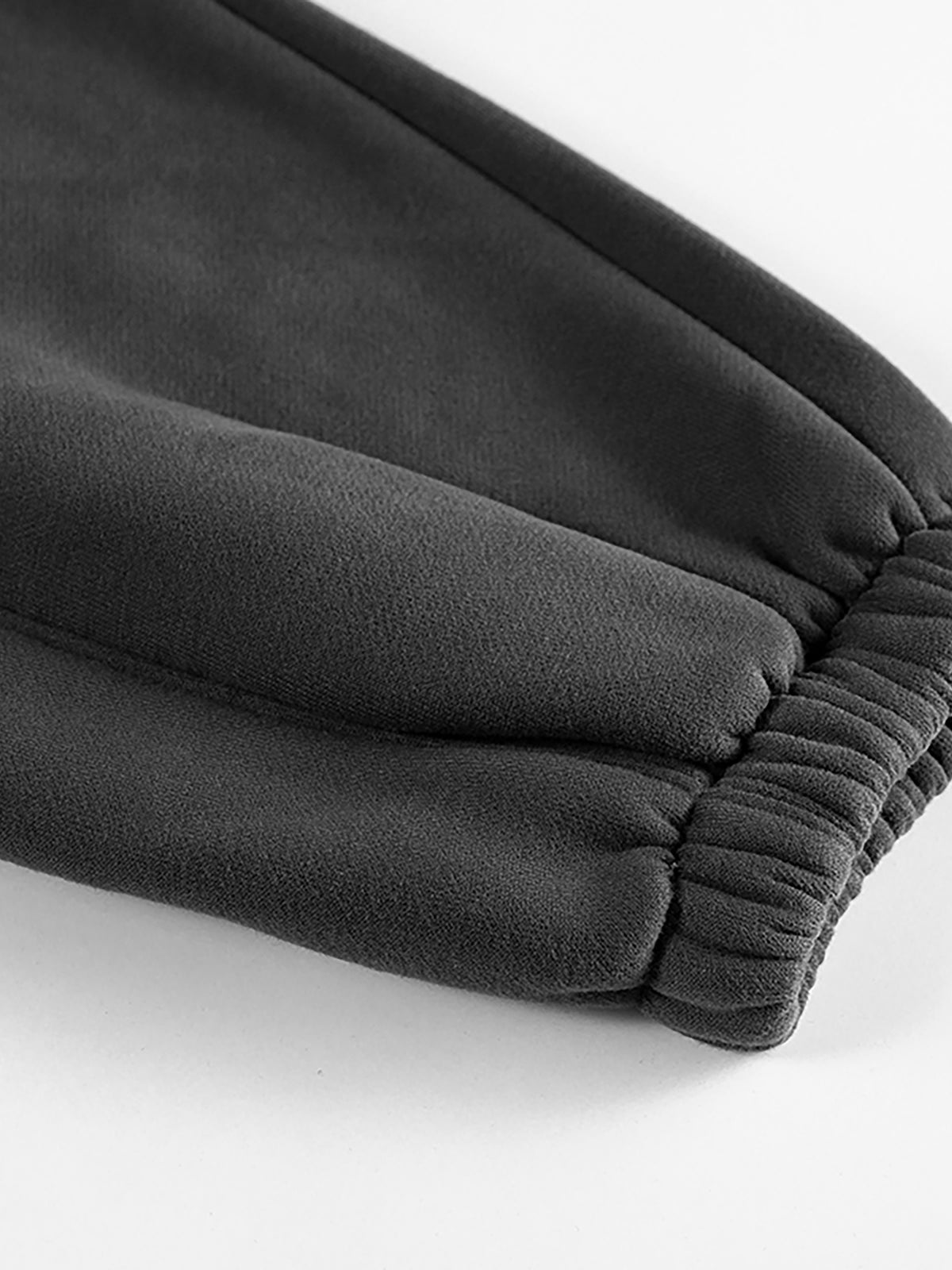 V List Joggers